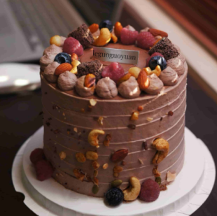 零蔗糖低碳生酮巧克力坚果蛋糕（提前24小时预定）